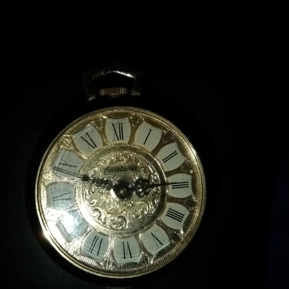 Pendant watch by Endura - Picture 1 of 7